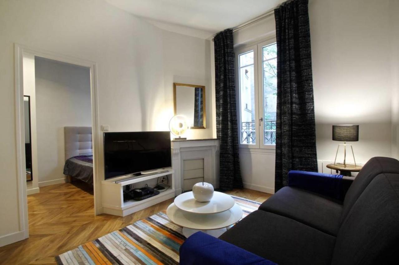 Apartment Near Montmartre Париж Екстер'єр фото