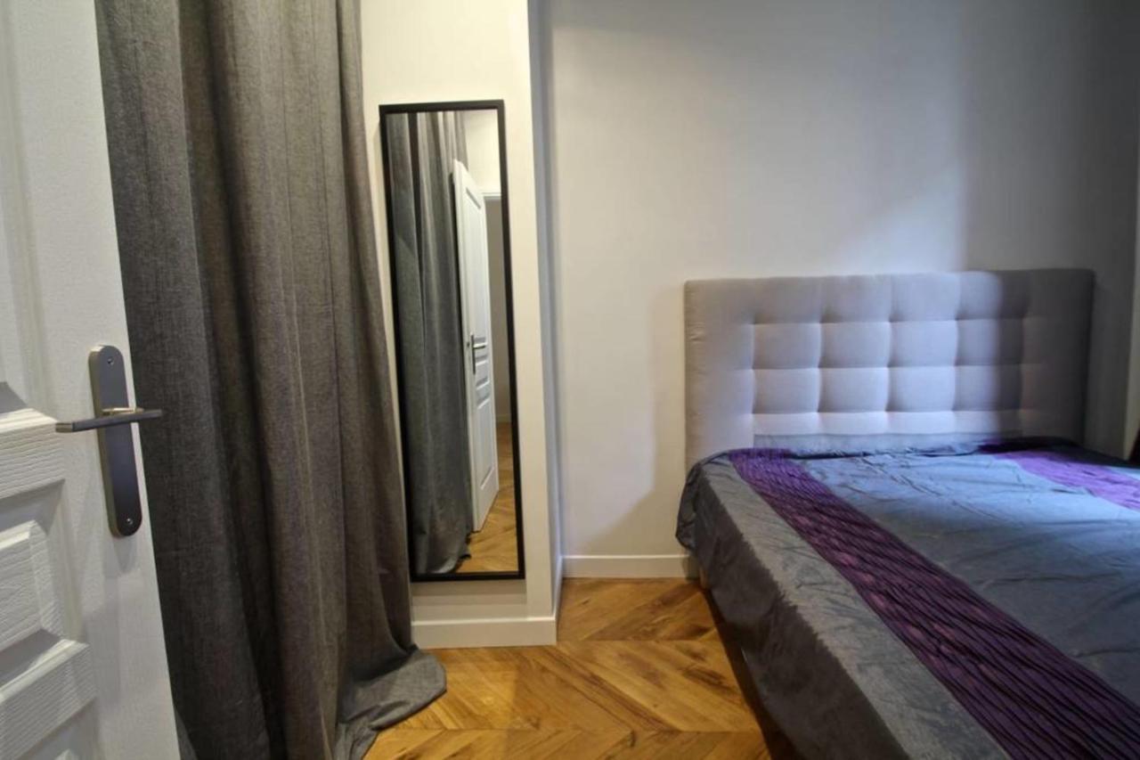 Apartment Near Montmartre Париж Екстер'єр фото
